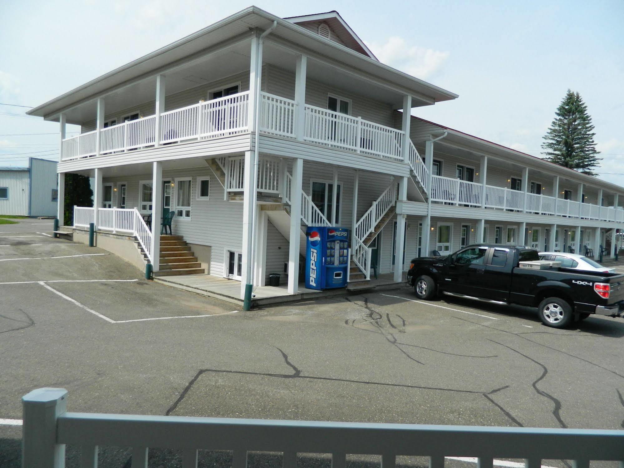 Hilltop Motel&Restaurant Grand Falls Esterno foto